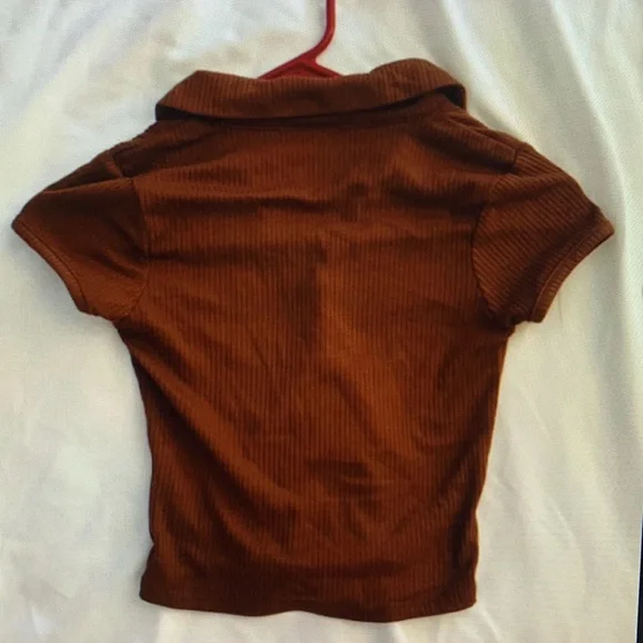 Brown Ribbed Button-Up Collared Top - Picture 2 of 2